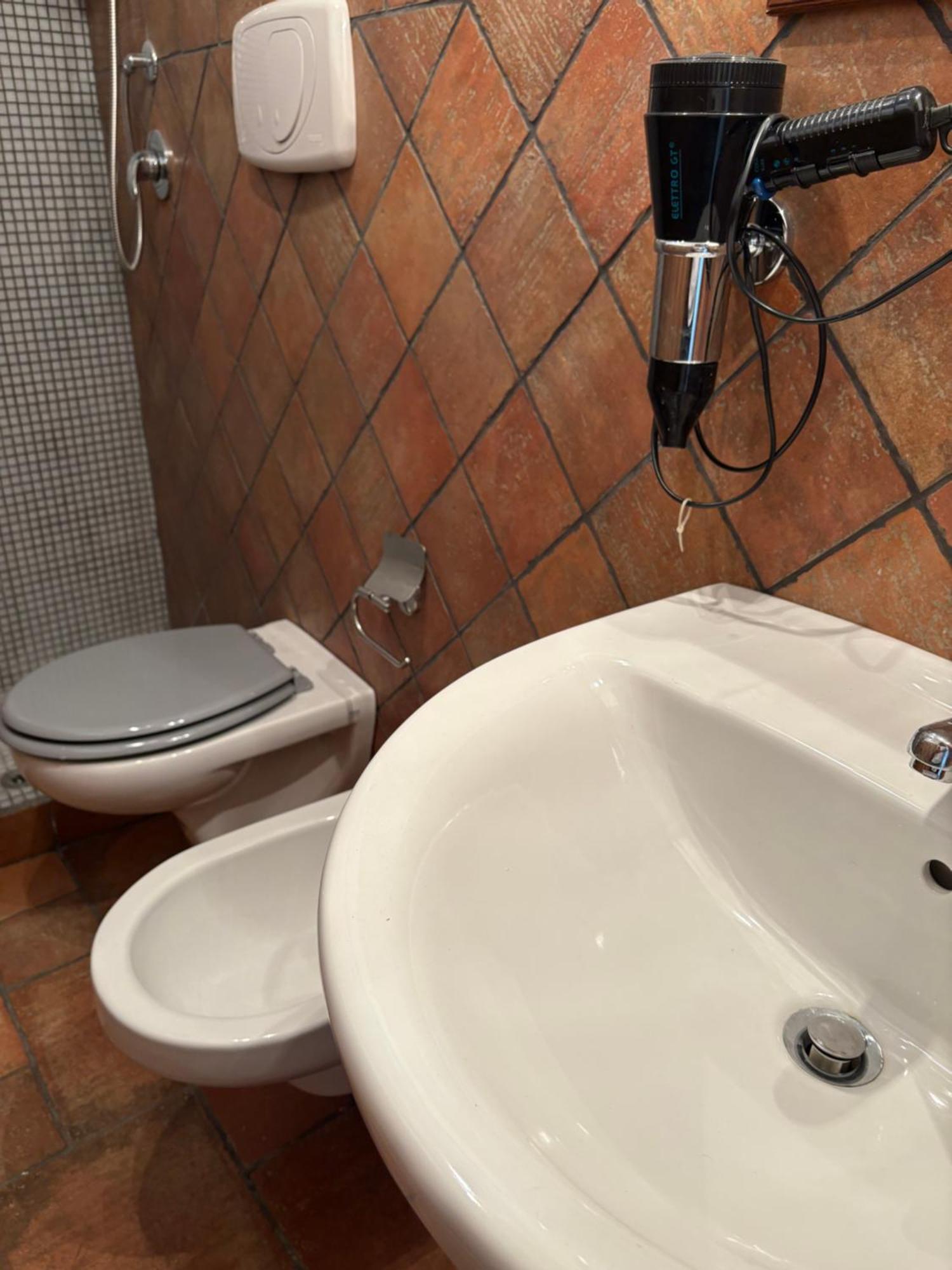 Troina Appartamenti Exteriör bild